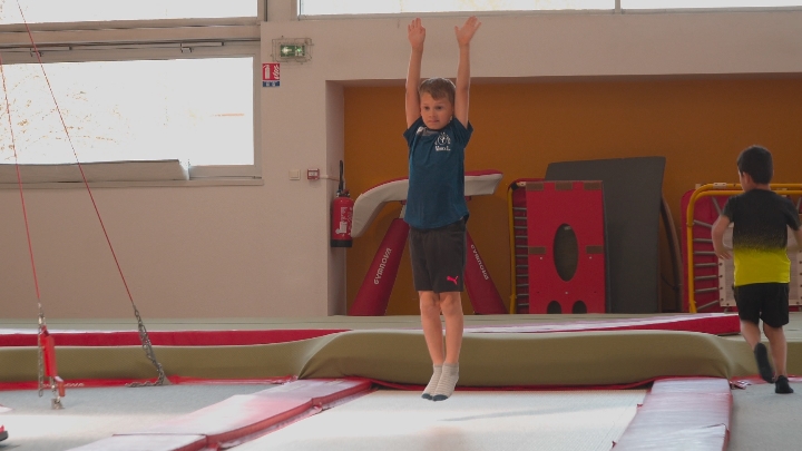 Table de saut gymnastique